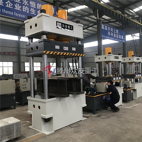 丝袜吊带蕾丝白丝AV 1000吨液压机中液压油如何合理使用