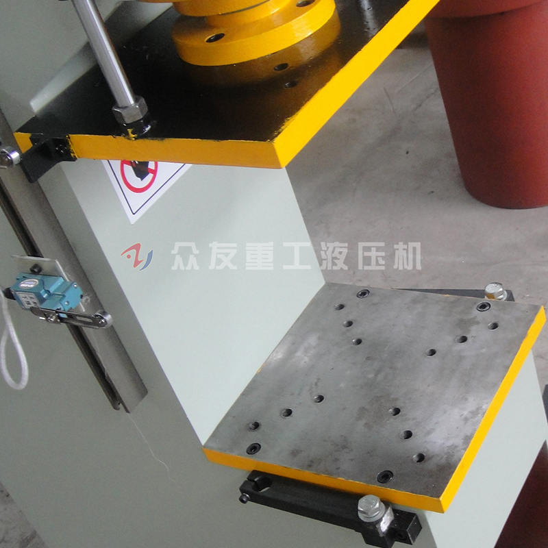 丝袜吊带蕾丝白丝AV 10吨单柱冲孔液压机 10T冲孔单臂油压机